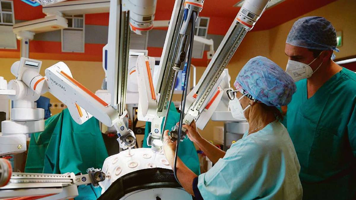 Patologie urologiche, il primo sistema chirurgico robotico