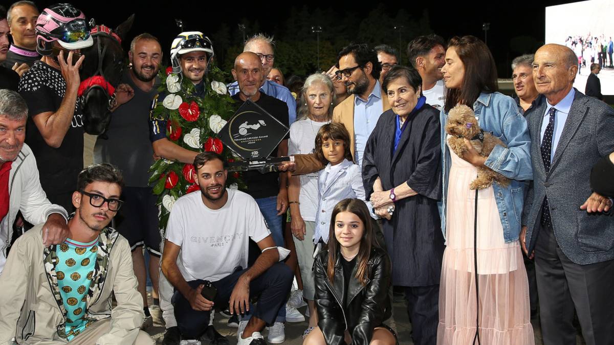 Ippica, Tommaso Gambino vince il Tomaso Grassi Award 2022 all'Ippodromo del Savio di Cesena