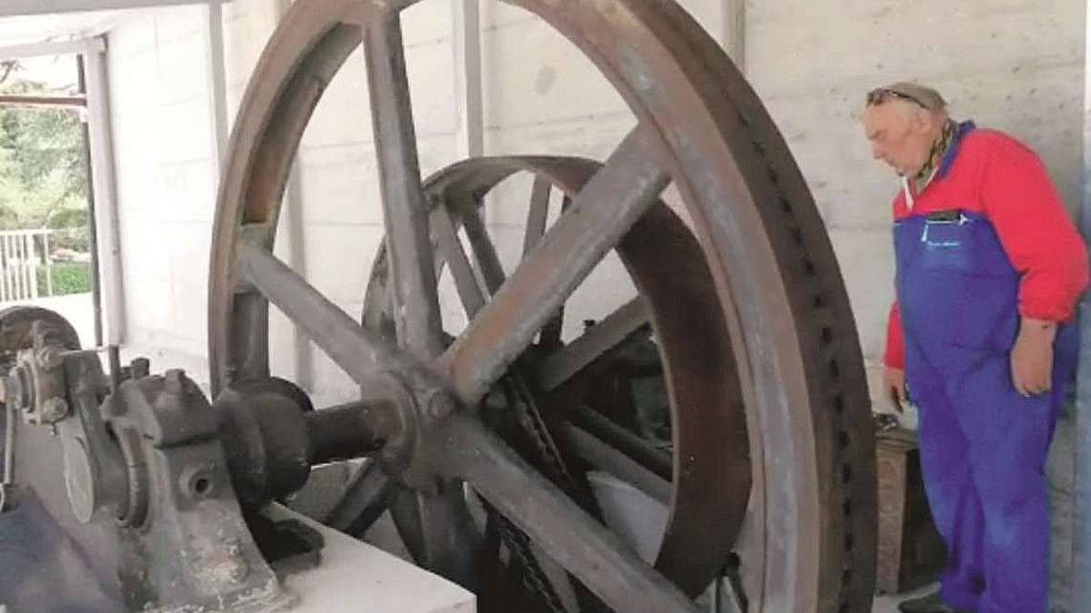 Savignano, torna a girare la grande ruota della vecchia fabbrica