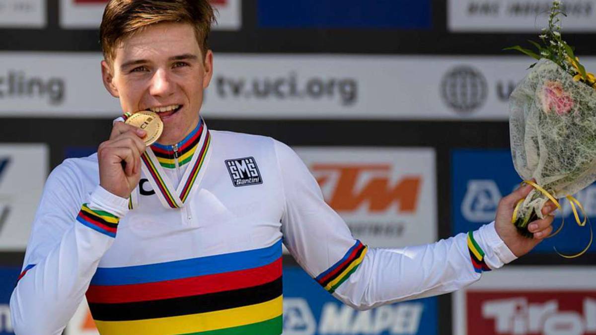 Ciclismo, Giro d'Italia: la cronometro Savignano-Cesena per convincere Evenepoel e Roglic