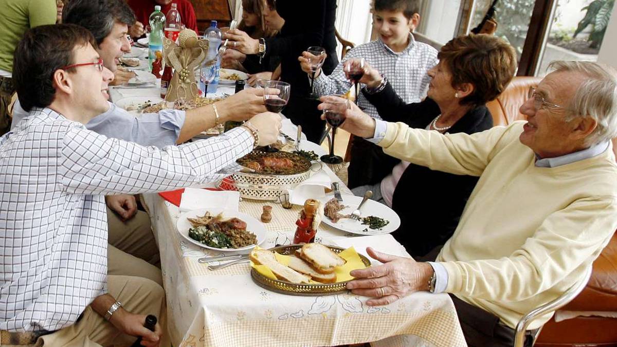 Dpcm, lamentele per i parenti lontani a Natale