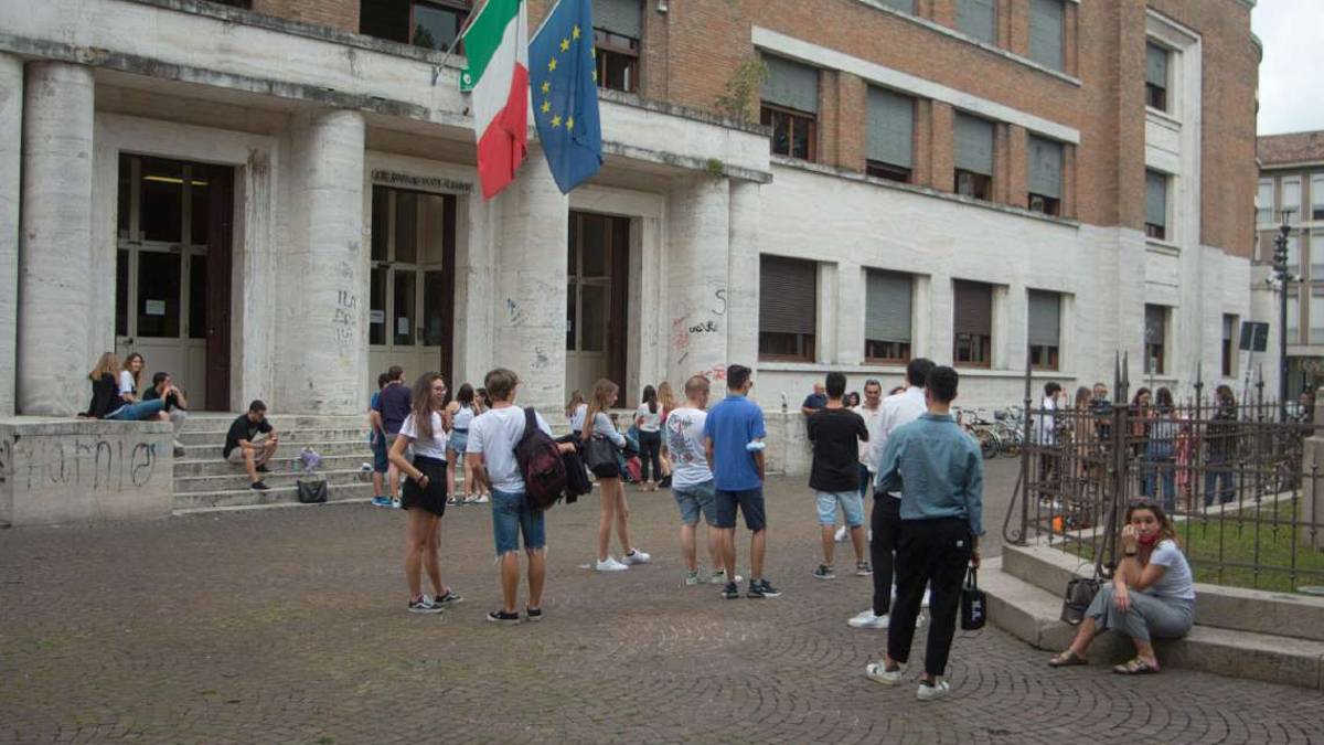Scuola. A Bologna, Rimini e Parma vincono i licei