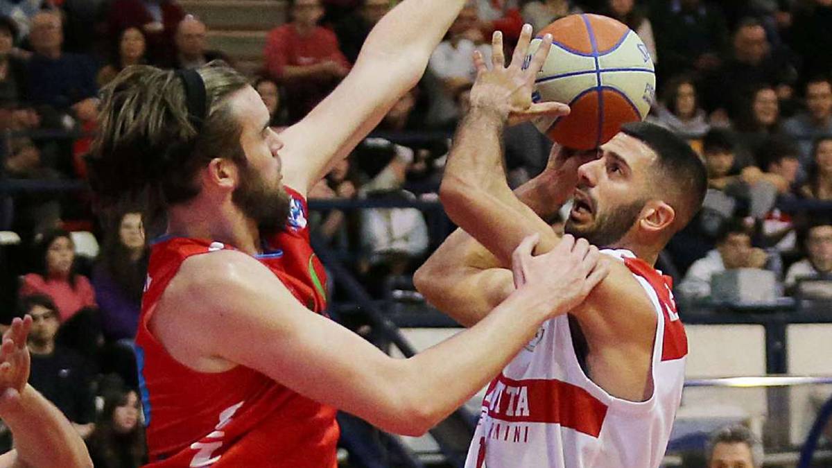 Basket A2, Luca Bedetti gioca il derby OraSì-Rbr