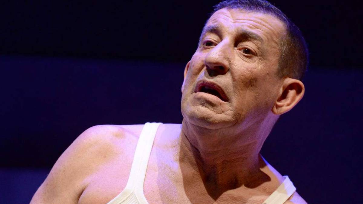 Cervia, Claudio Casadio nell'Oreste: l'intervista
