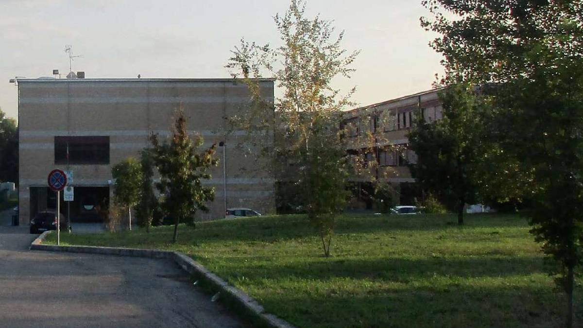 Savignano, studente si ustiona dando fuoco al gel igienizzante