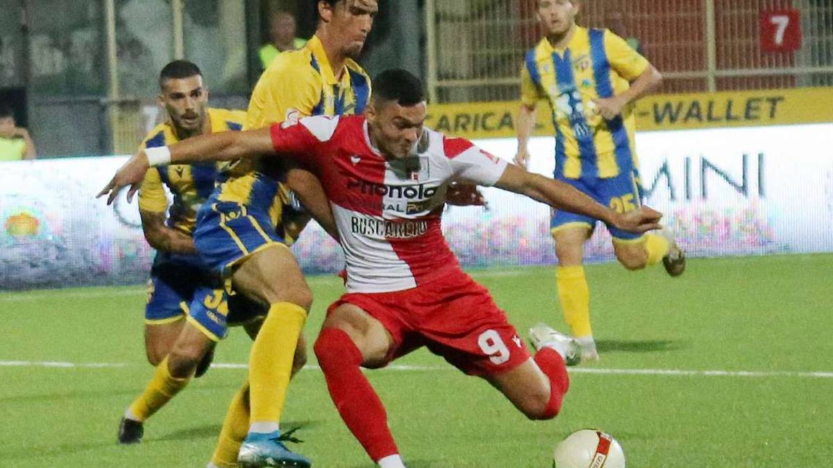 Calcio C: Rimini-Mencagli, l'incrocio ancora trema