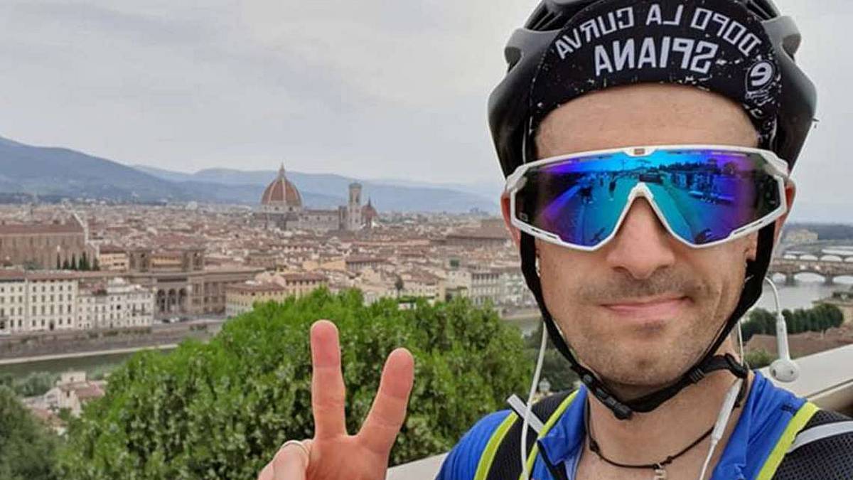Predappio, oltre 500 chilometri in bici in 17 ore in memoria del padre