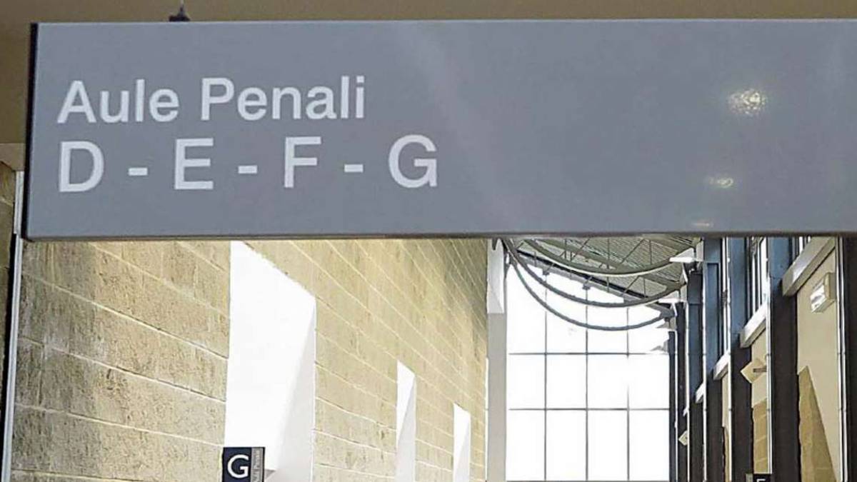 Rimini. Perseguita la ex, condannato. Pena sospesa se risarcisce
