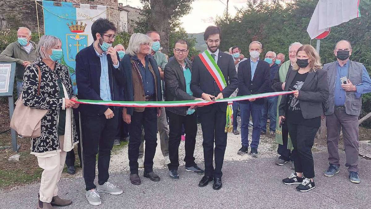 Sarsina rende onore a Giorgio Albertazzi con un vicolo