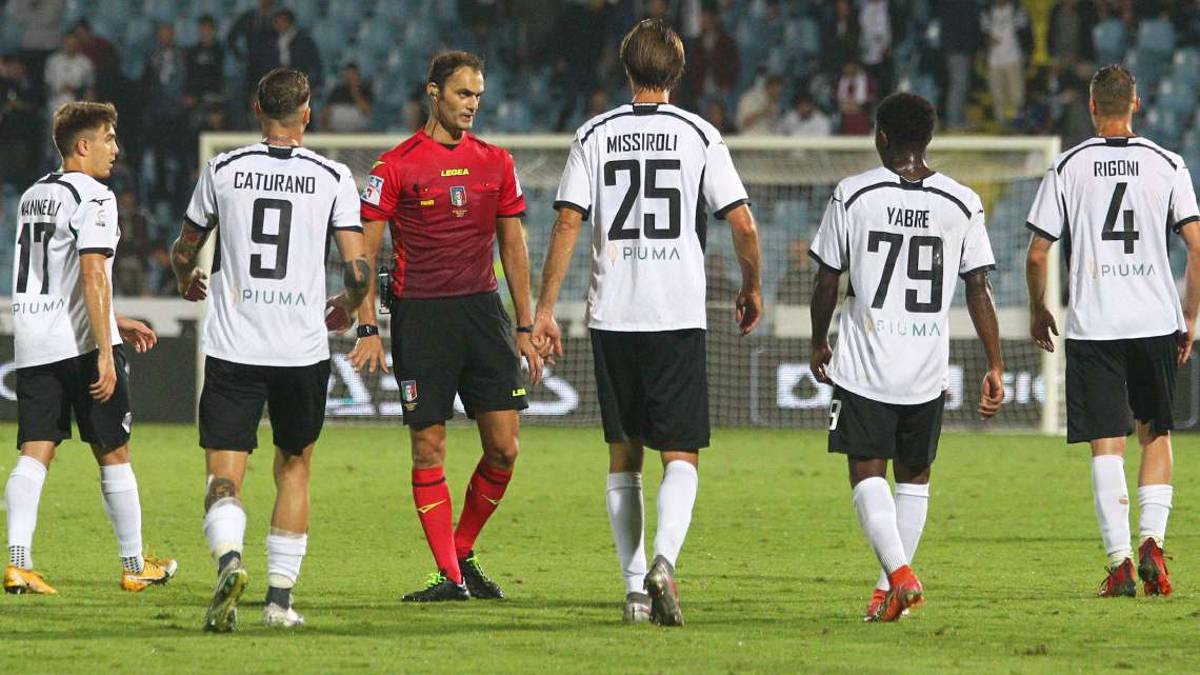 Calcio C: Cesena, parola d'ordine correttezza