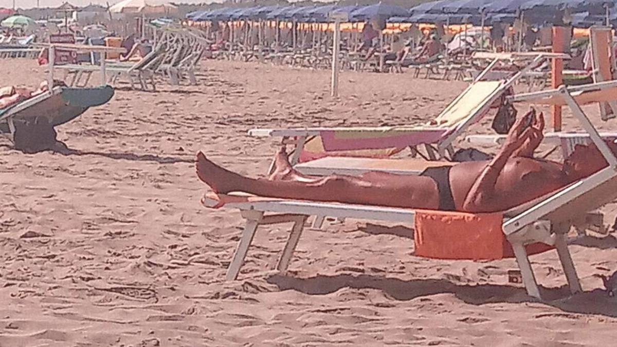 Ravenna, Ferragosto sold out: lettini e ombrelloni introvabili