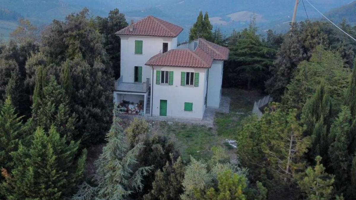 Solo al mondo: trovato morto mummificato dopo tre mesi a Diolaguardia di Cesena