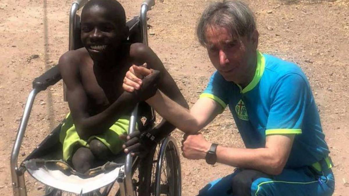 Premilcuore, l'infaticabile Bartolini in Africa: Un aiuto per bambini malati e disabili