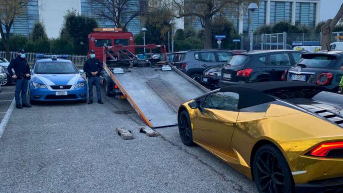 Rimini. Botte alla ex, sequestrata la Lamborghini