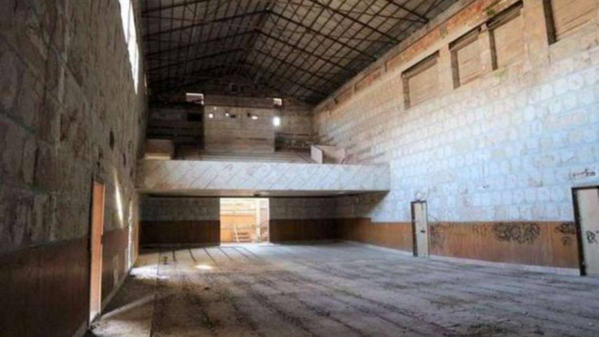 Al via la bonifica del tetto del cinema Europa di Cervia