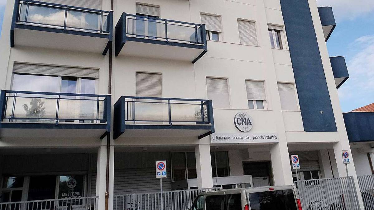 Rimini, Cna: il caro bollette brucia i fatturati estivi