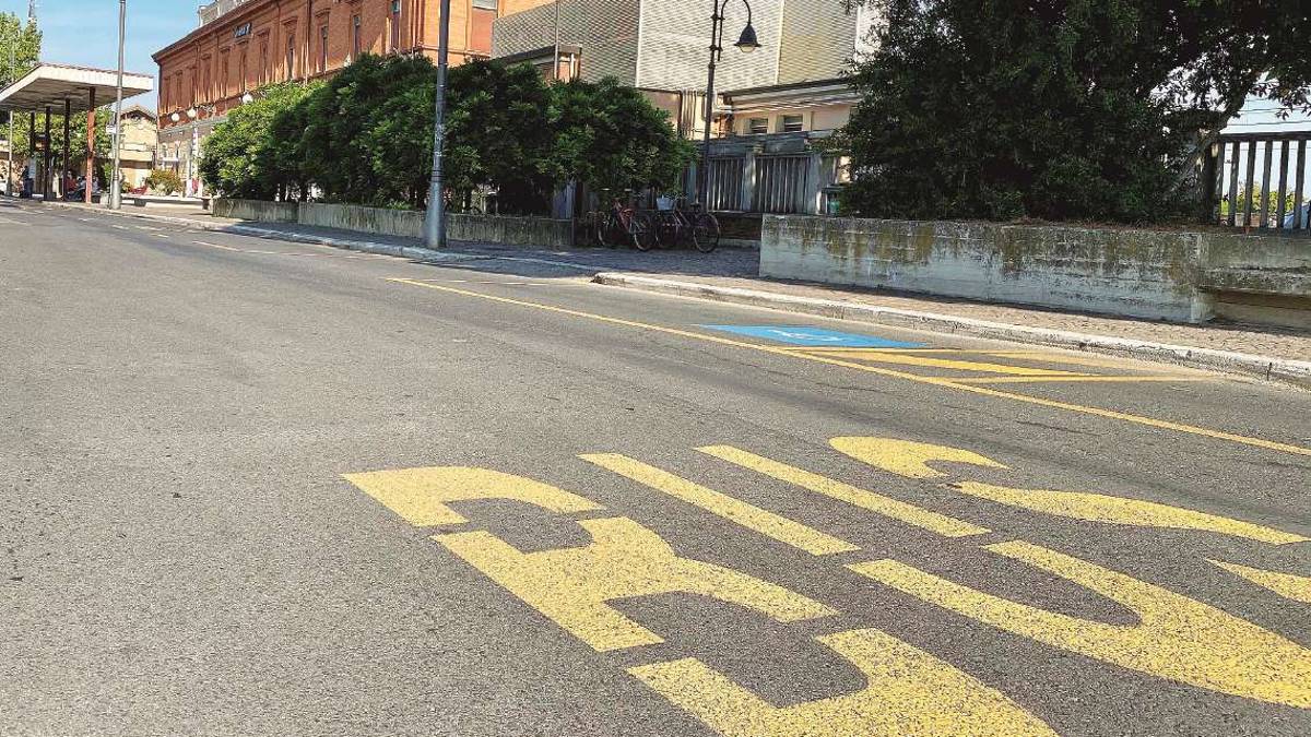 Cesena, telecamere in stazione multano taxi autorizzati