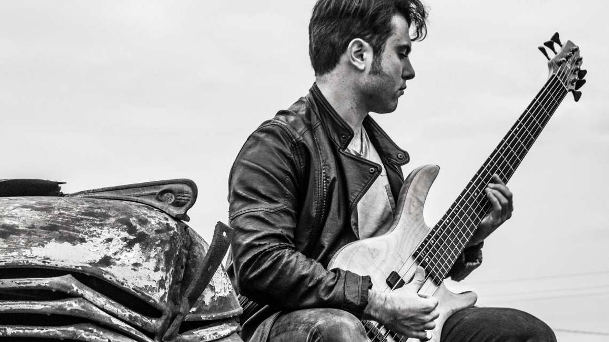 Michele Fraternali esordisce con In the bass room