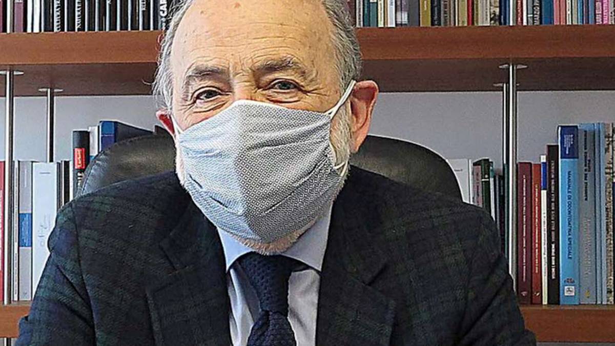 Covid, l'Ordine dei Medici di Rimini: Terza dose subito per salvare il Natale