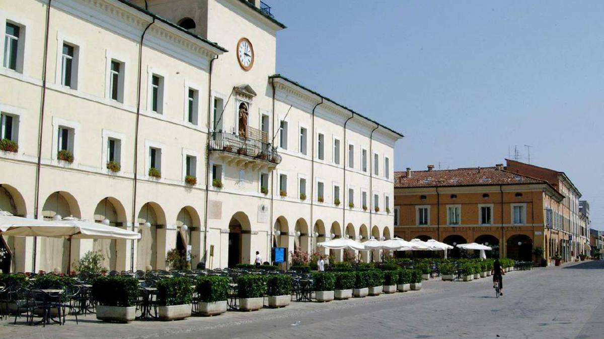 Cervia, occupazione di suolo pubblico: ora tornerà a pagamento