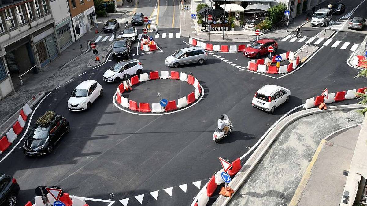 Pista ciclabile e rotatoria: incrocio critico cambia volto