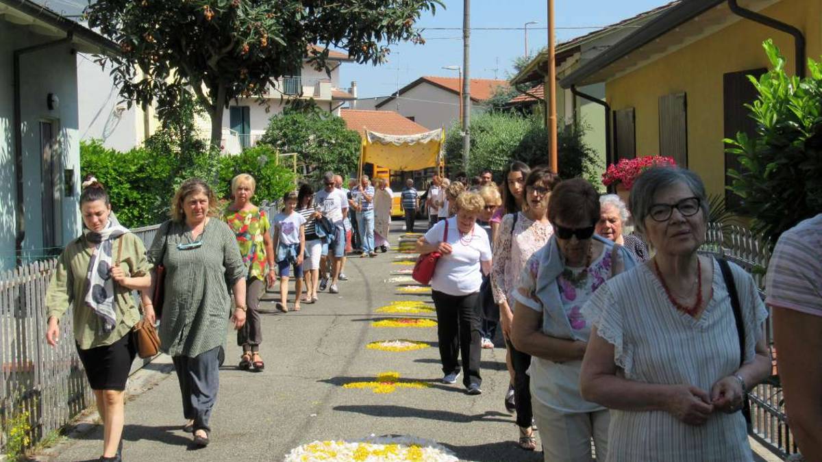 Corpus Domini: tante processioni tra Gattolino e Villachiaviche