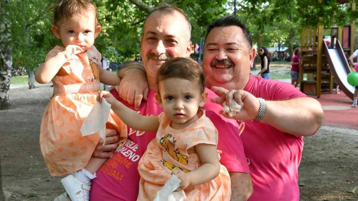Forlì, Famiglie arcobaleno: festa più forte delle polemiche