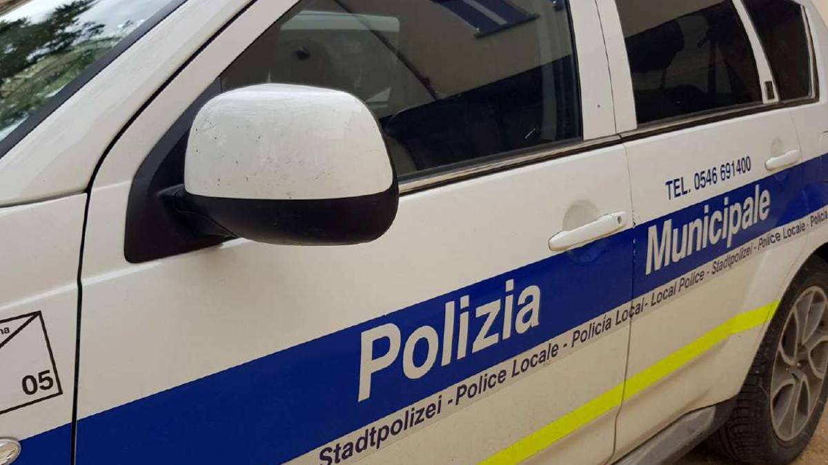 Faenza, vanno via senza pagare l'albergo. Denunciate cinque persone