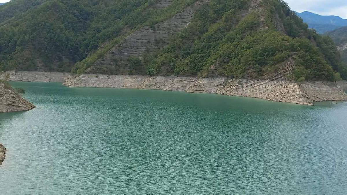 Pioggia e neve, si alza il livello della diga di Ridracoli