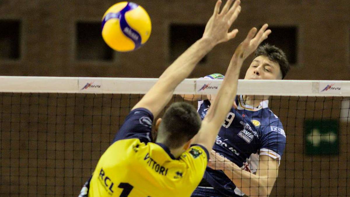 Volley Superlega, il ruggito della Consar è affidato a Recine