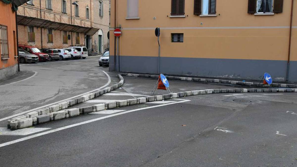 Forlì, disagi per i parcheggi in via Dei Mille
