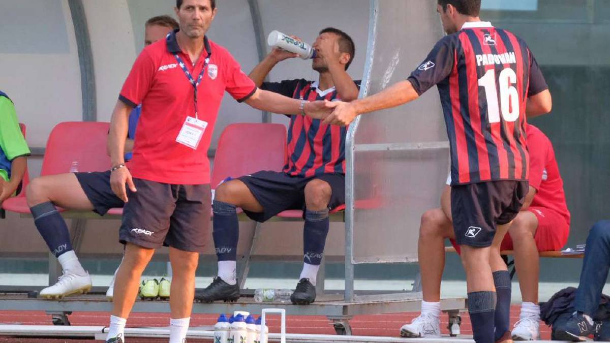 Calcio C, Imolese, pericolo giallo: tre giocatori in diffida