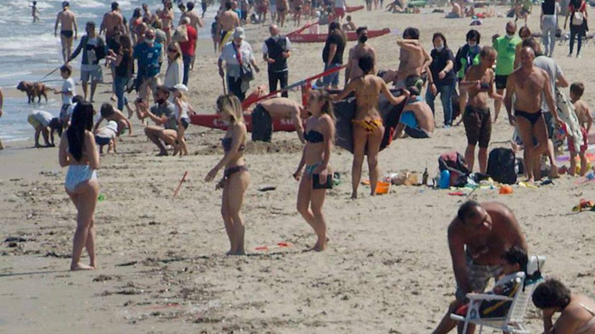 Ravenna, happy hour: nei bagni si riparte