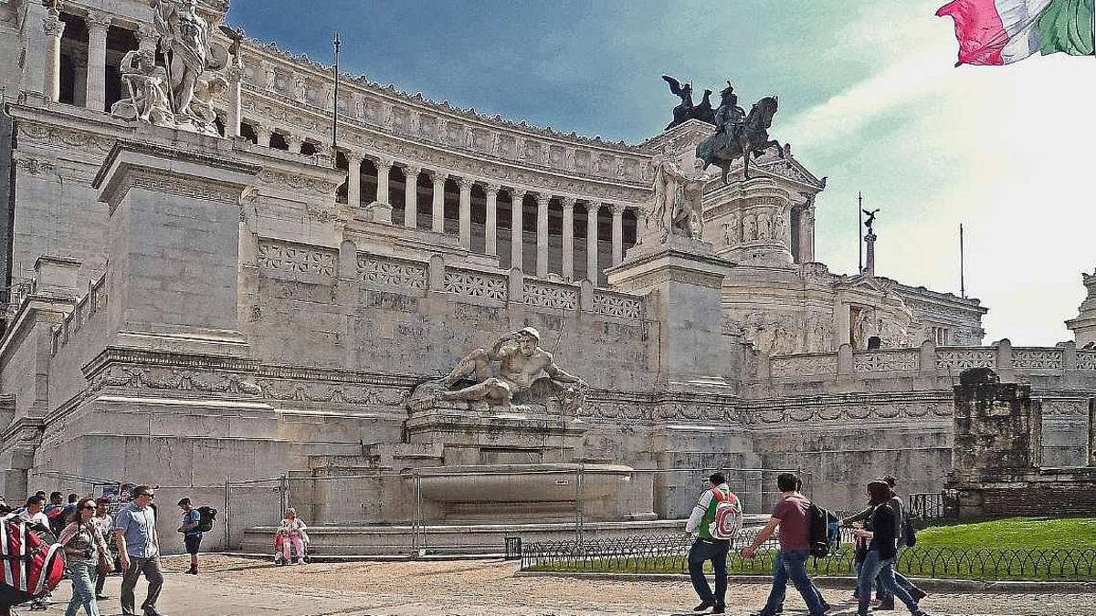 Sant'Agata sul Santerno revoca la cittadinanza onoraria a Benito Mussolini e Italo Balbo