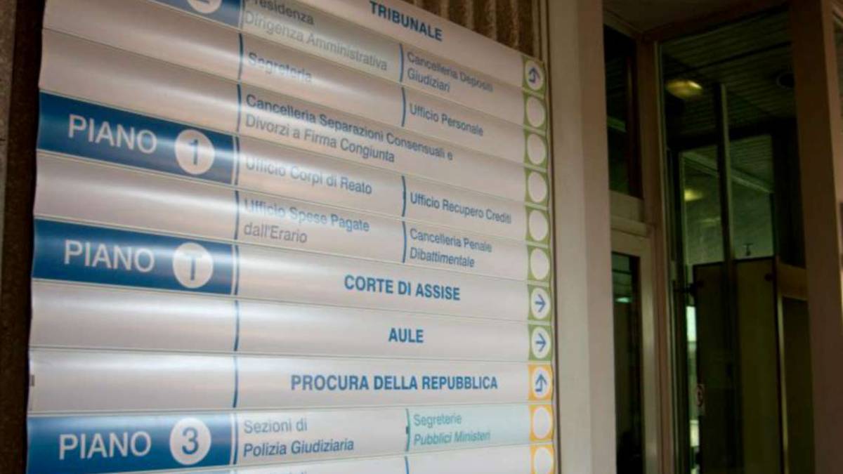 Il carabiniere e le notizie in cambio del trasferimento in Procura