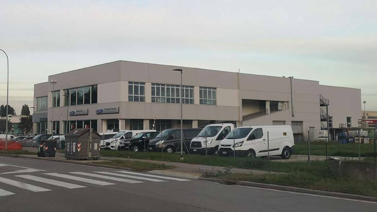 Imola, mercato delle auto nuove avanti col freno a mano tirato