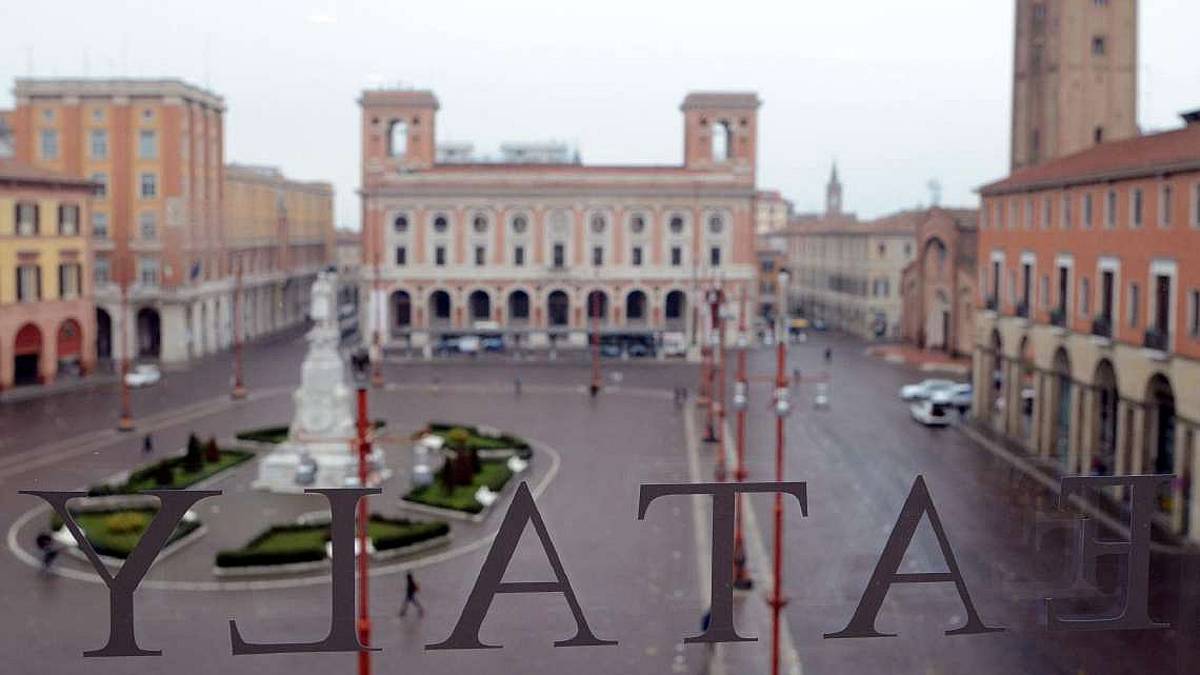 Chiusura Eataly, le opposizioni attaccano il Comune
