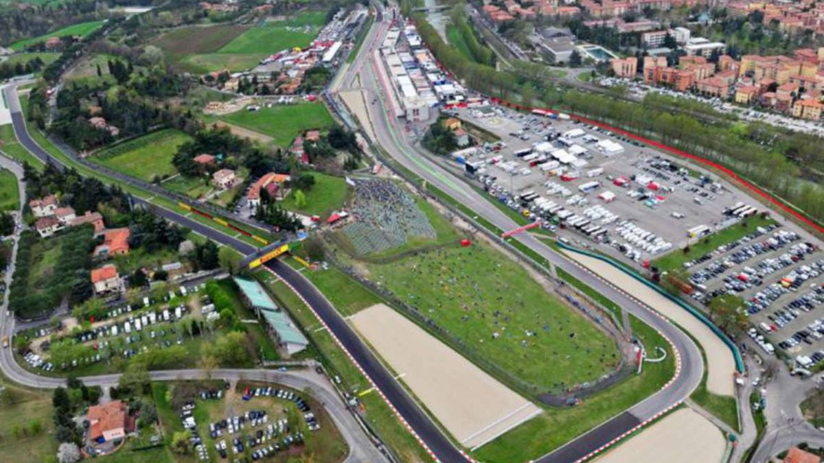 Vogliamo sposarci all'autodromo di Imola: ecco le prime richieste