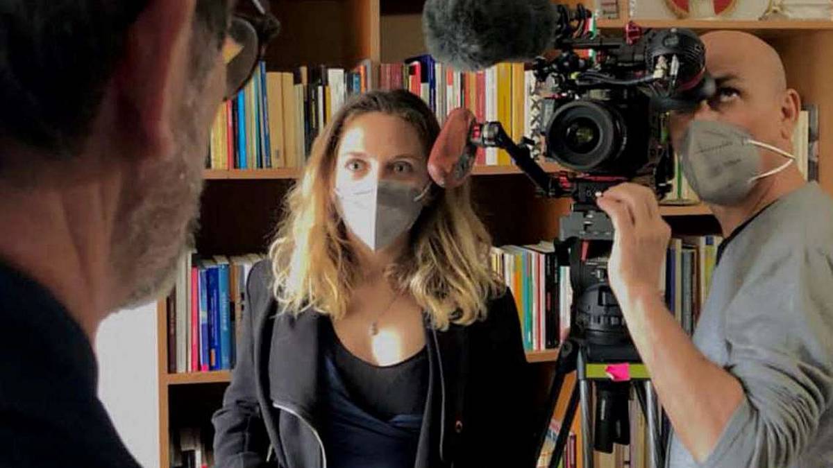 La ravennate Iacoviello firma la prima regia italiana per Netflix