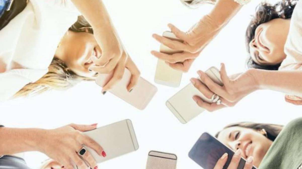 Rimini, i ragazzi: non dateci dei deficienti perché parliamo in corsivoe