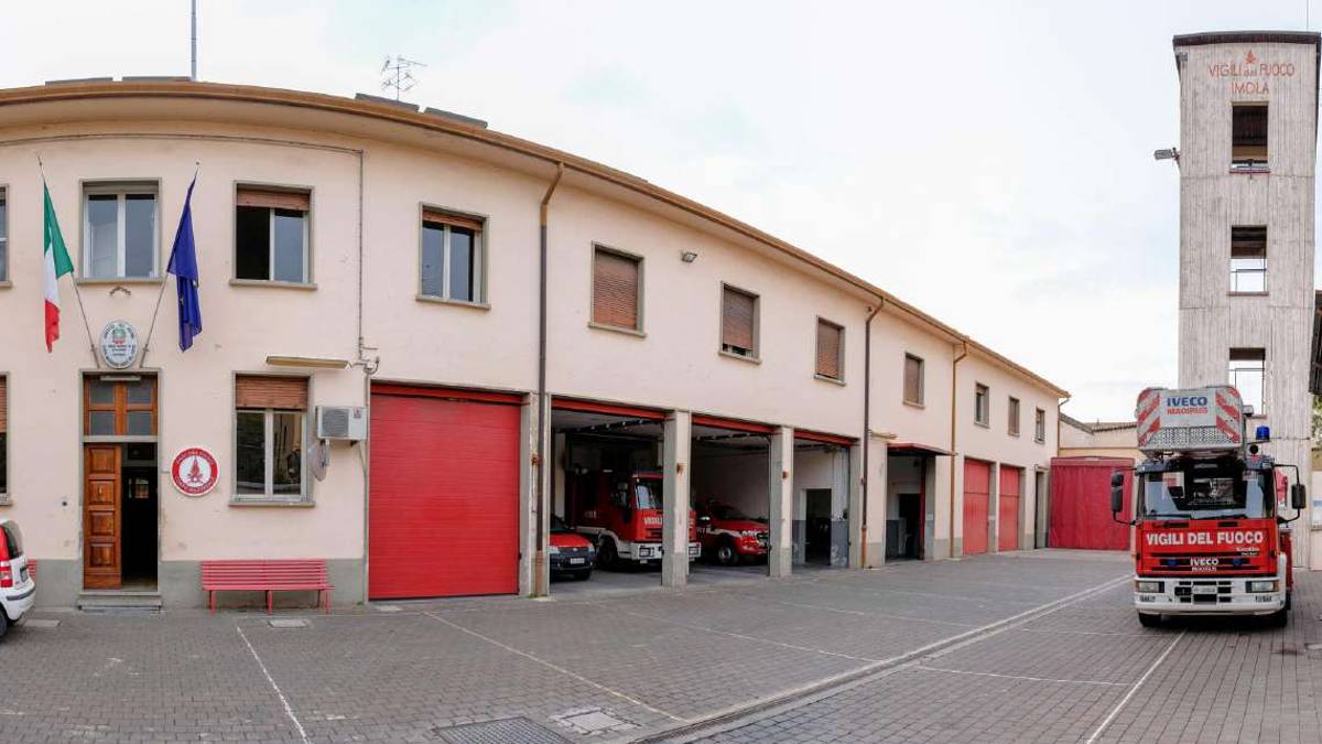 Vigili del fuoco di Imola, inizia a vedere la luce la nuova caserma