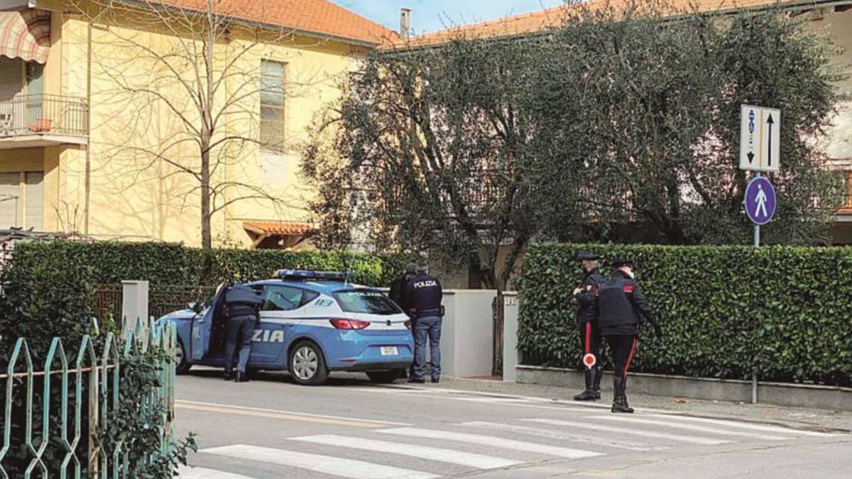 Cesena, picchia e strangola il compagno di sua madre: arrestato