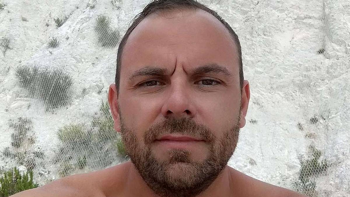 Cesena, schianto in scooter, muore 37enne, ferito un 21enne
