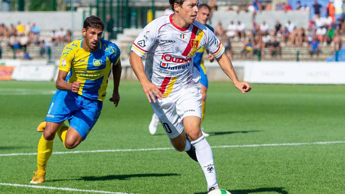 Calcio D, il Forlì sulle tracce della punta Zammarchi