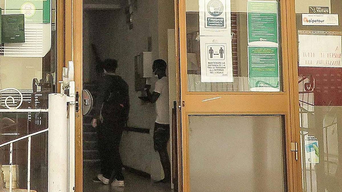 Rimini. Partigiani e Rifondazione: No all'apartheid dei migranti