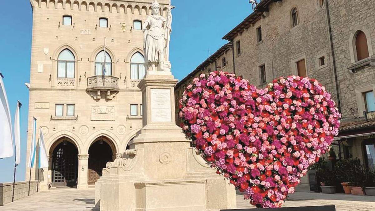 A San Marino un cuore di fiori per la pace