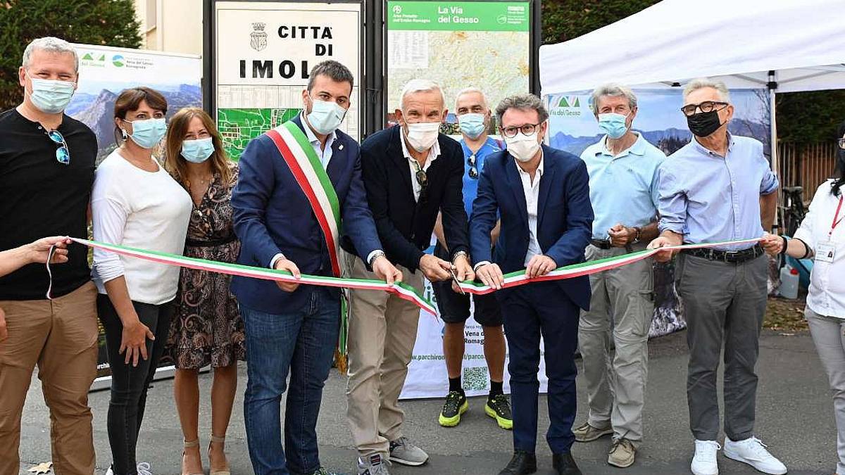 Imola. La “Via del Gesso”: il nuovo sentiero fa strada al turismo