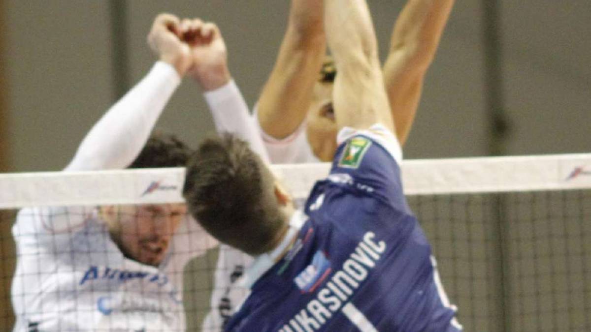 Volley Superlega, Vukasinovc. Consar, bella reazione