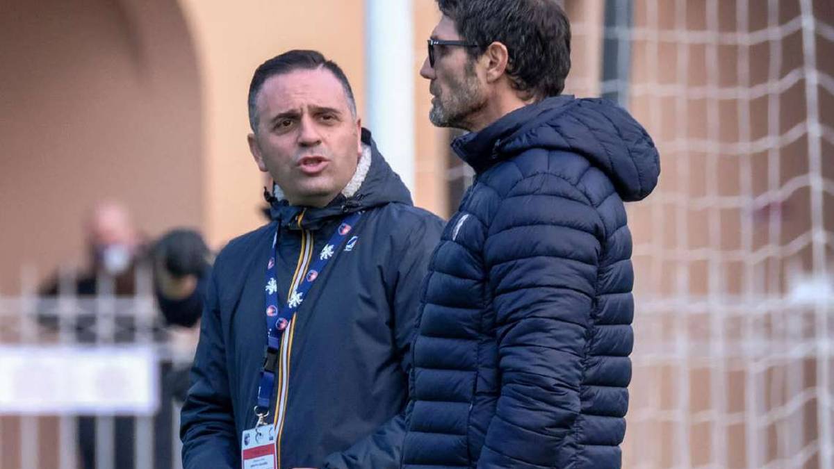 Calcio C, nodo diesse all'Imolese: De Sarlo vede lo staff