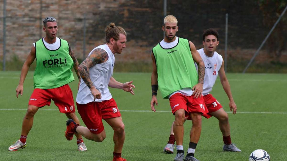 Calcio D, Quest'anno il Forlì si è dato un obiettivo: lottare per la Serie C